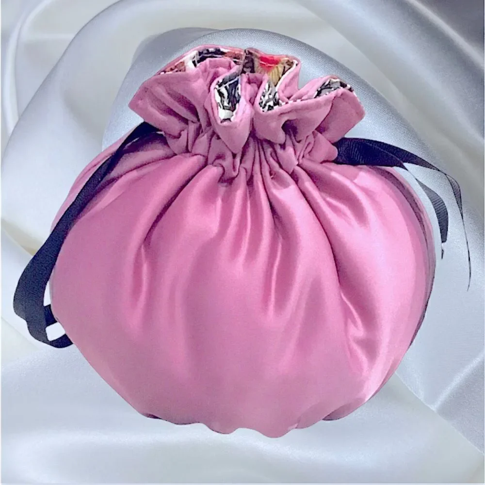 GUCCI FLORAL DRAWSTRING COSMETIC BAG ROUND POUCH